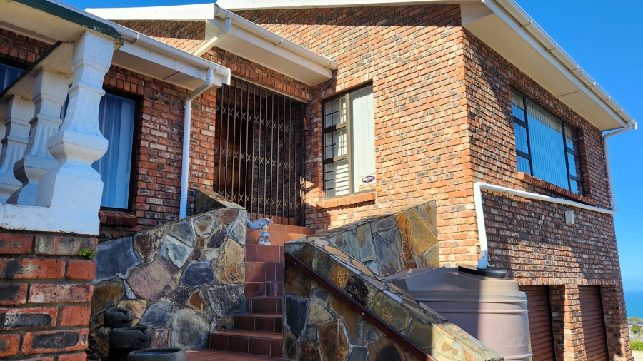 4 Bedroom Property for Sale in Dana Bay Western Cape